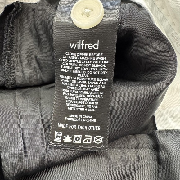 Aritzia Wilfred The Effortless Pant Women's Size 10 Black Pleated High Rise - Picture 15 of 16